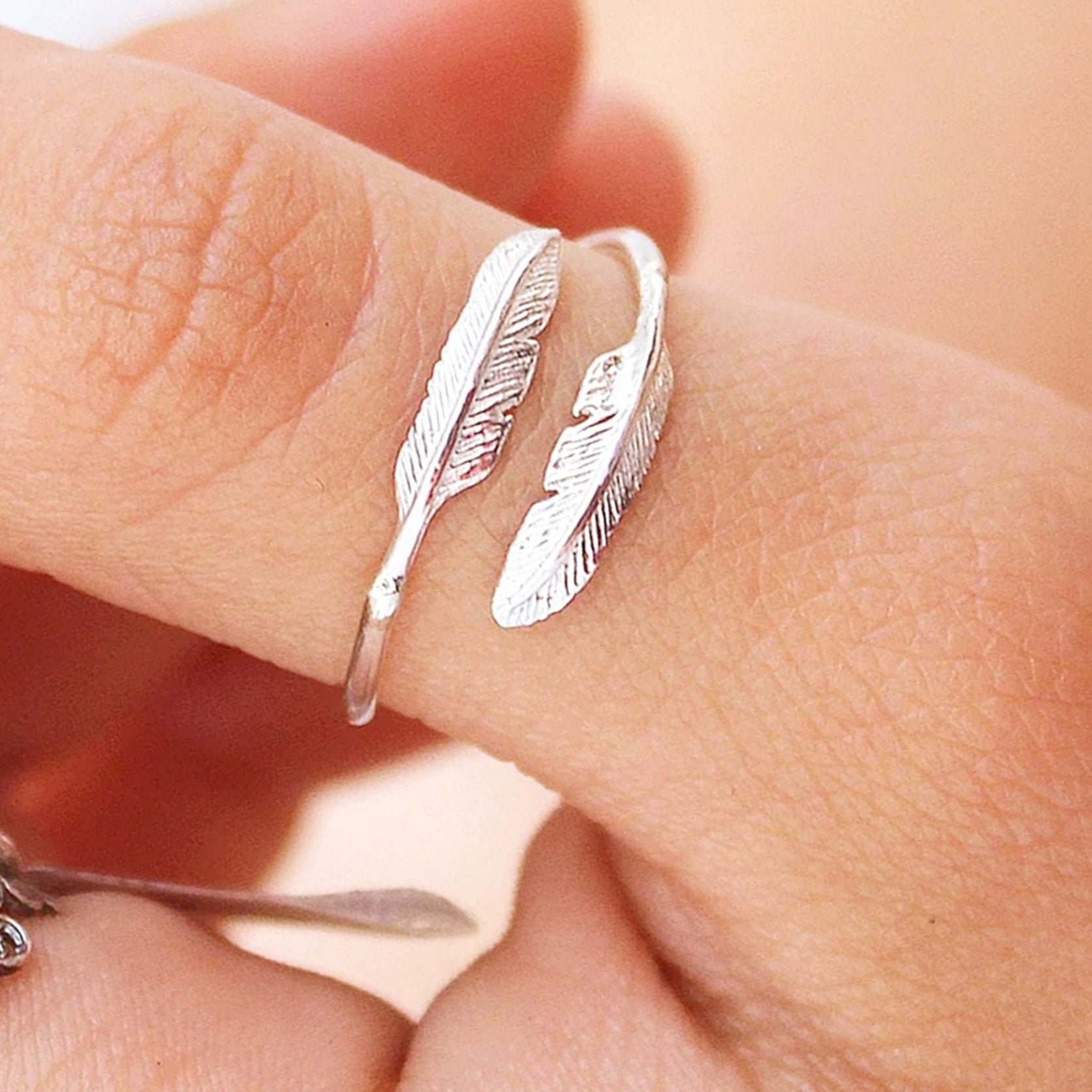 Feather Thumb Ring