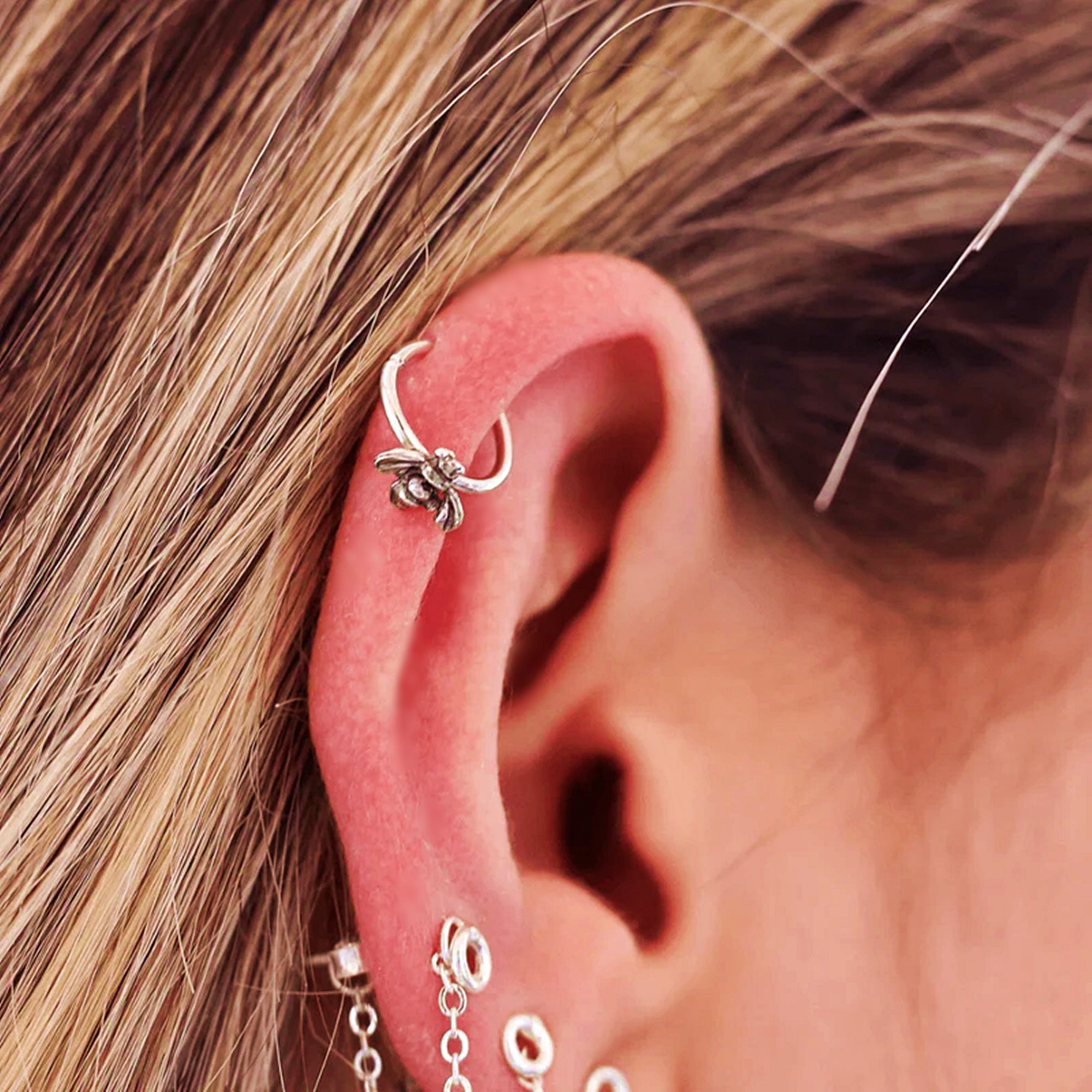 Bee Helix Earring - TinyBox Jewelry