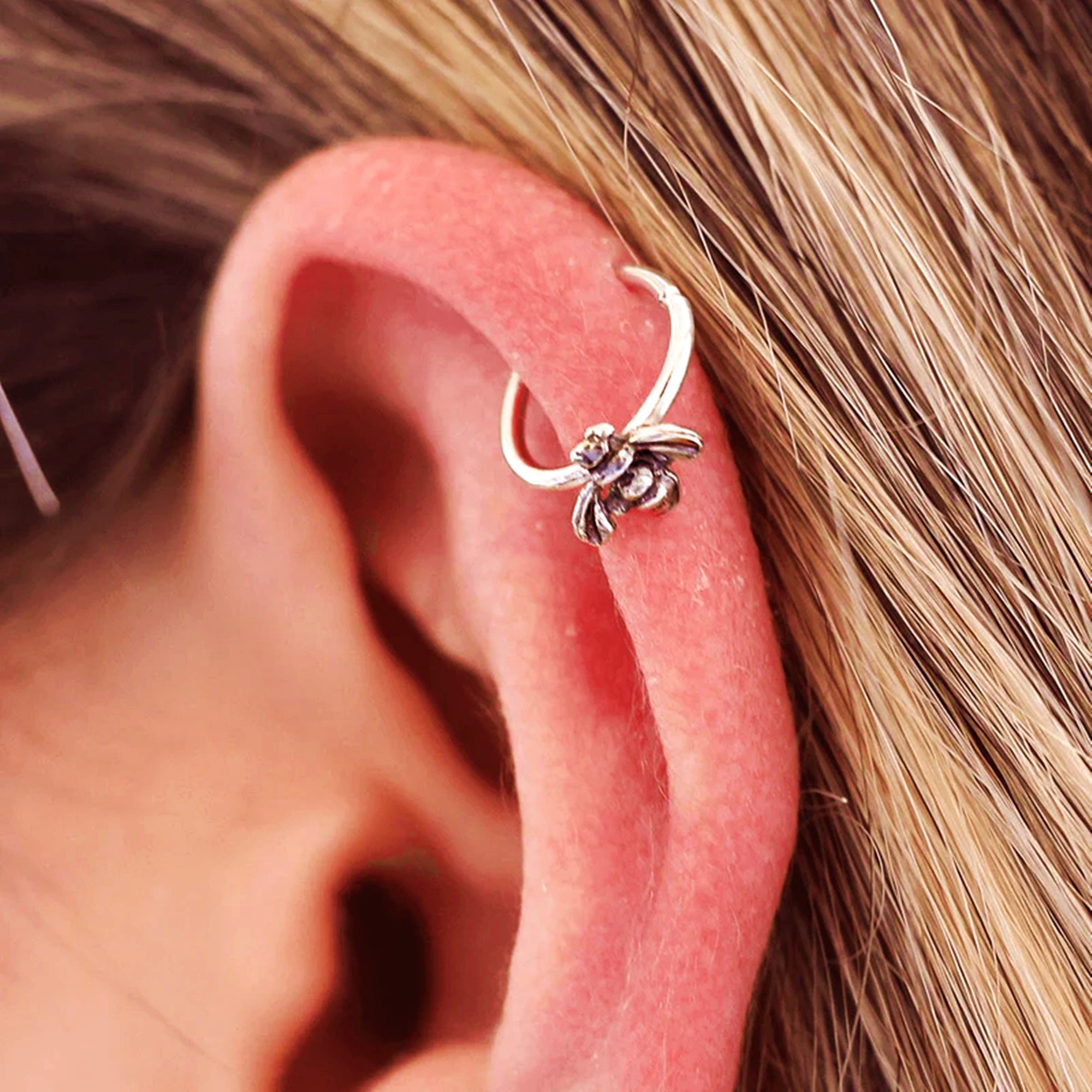 Bee Helix Earring - TinyBox Jewelry