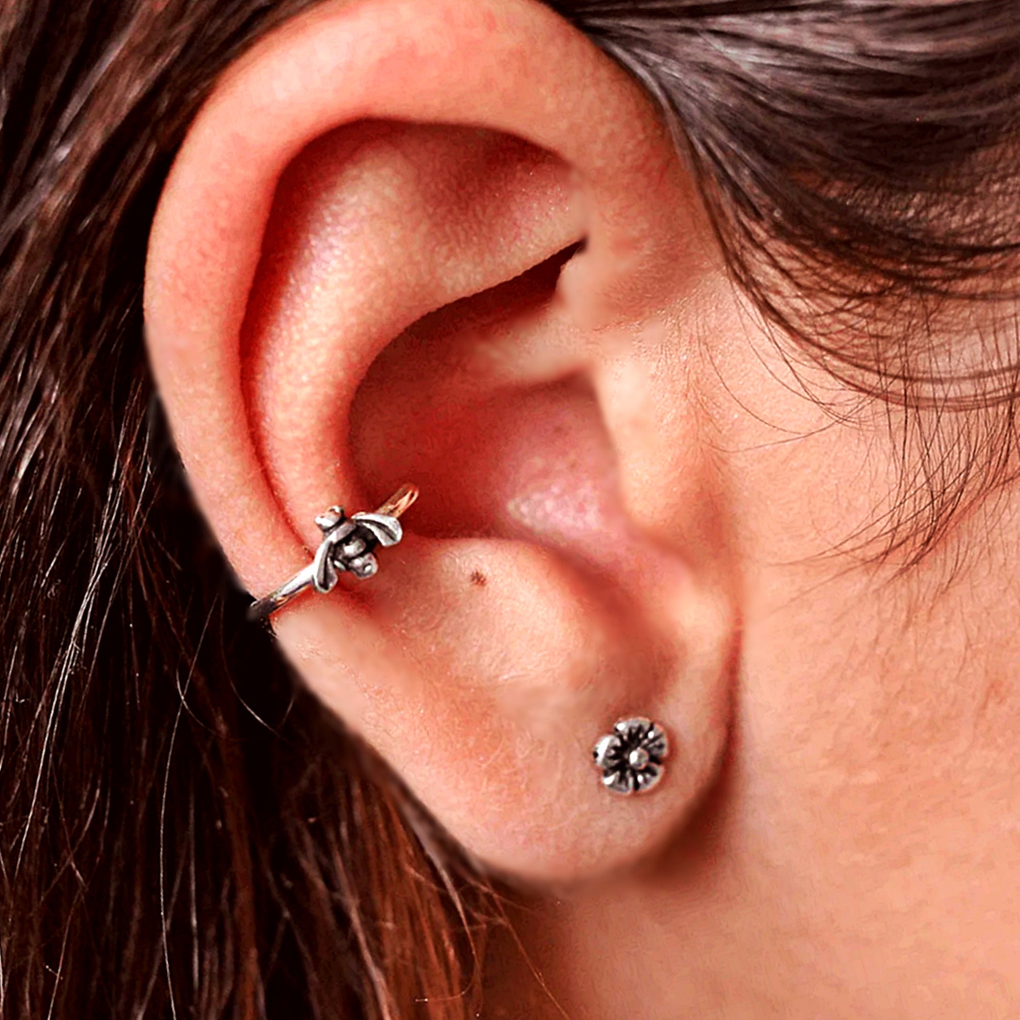 Bee Helix Earring - TinyBox Jewelry