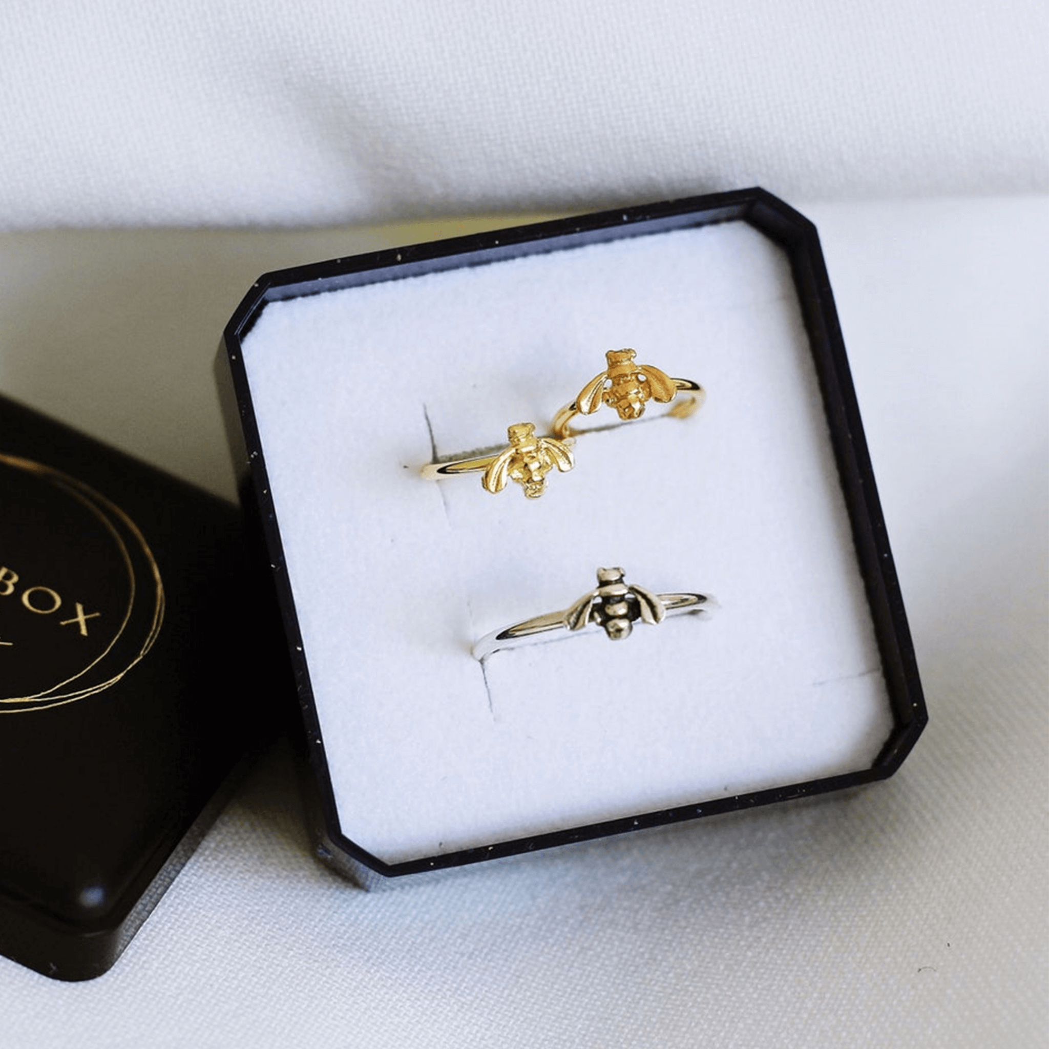 Bee Helix Earring - TinyBox Jewelry
