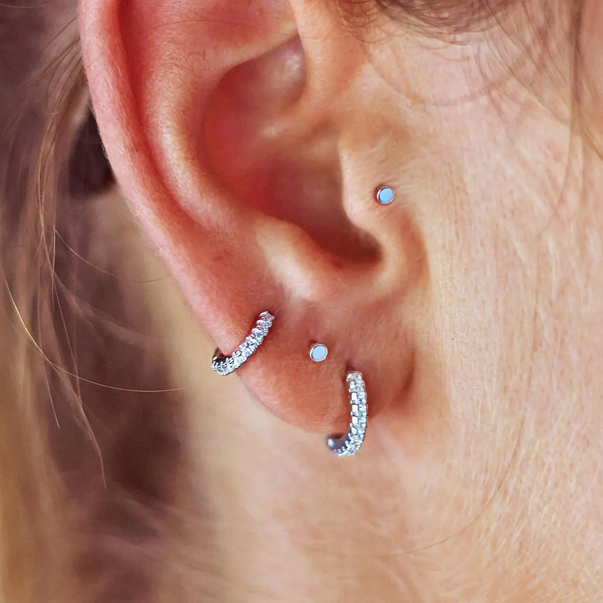 Dainty CZ Huggie – Piercing Stud – Polished Surface