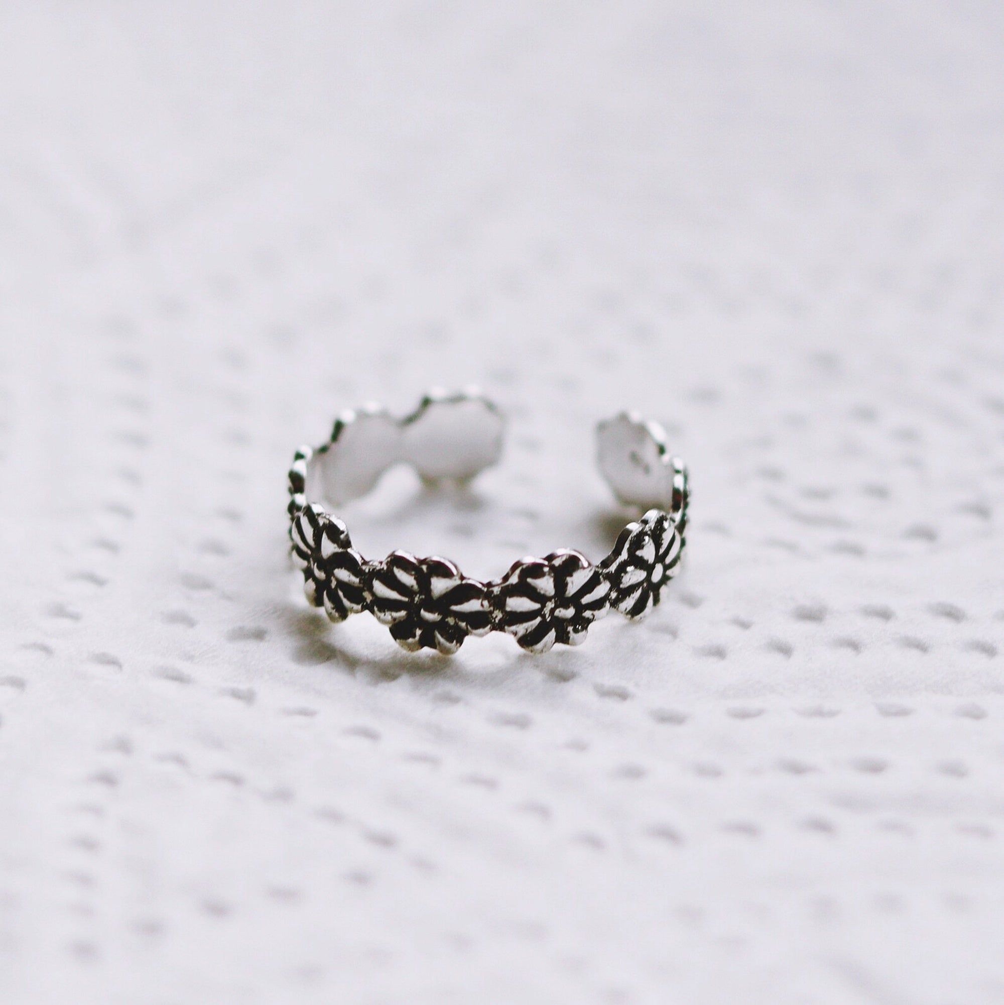 Daisy Toe Ring