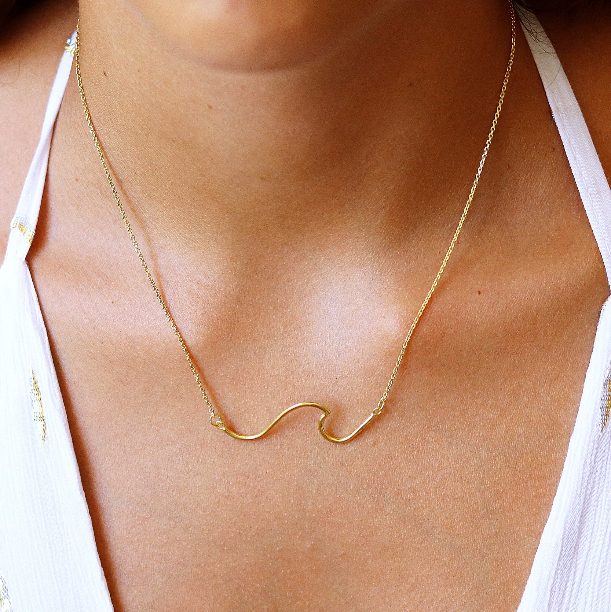 Wave Chain Necklace