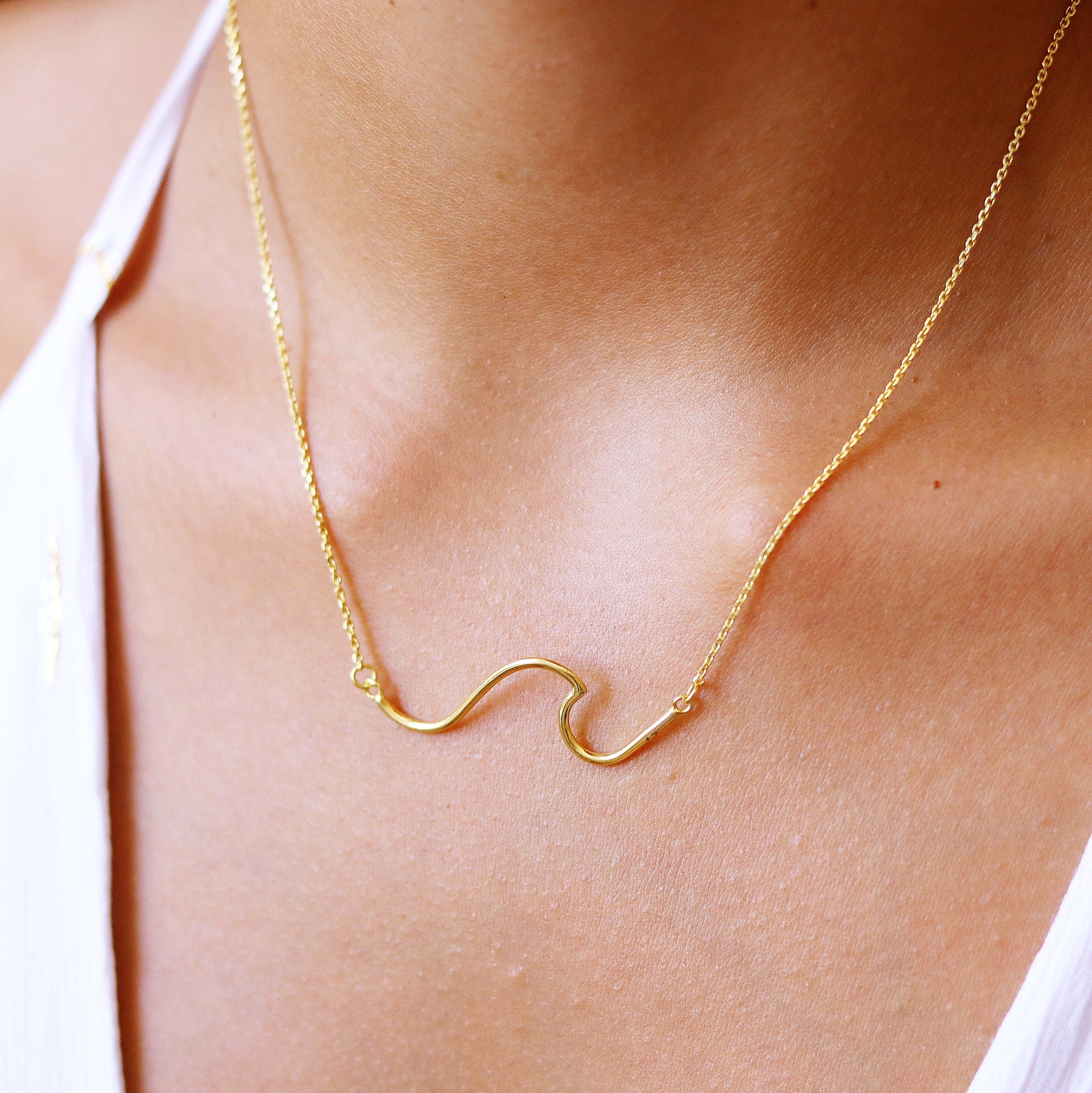 Wave Chain Necklace