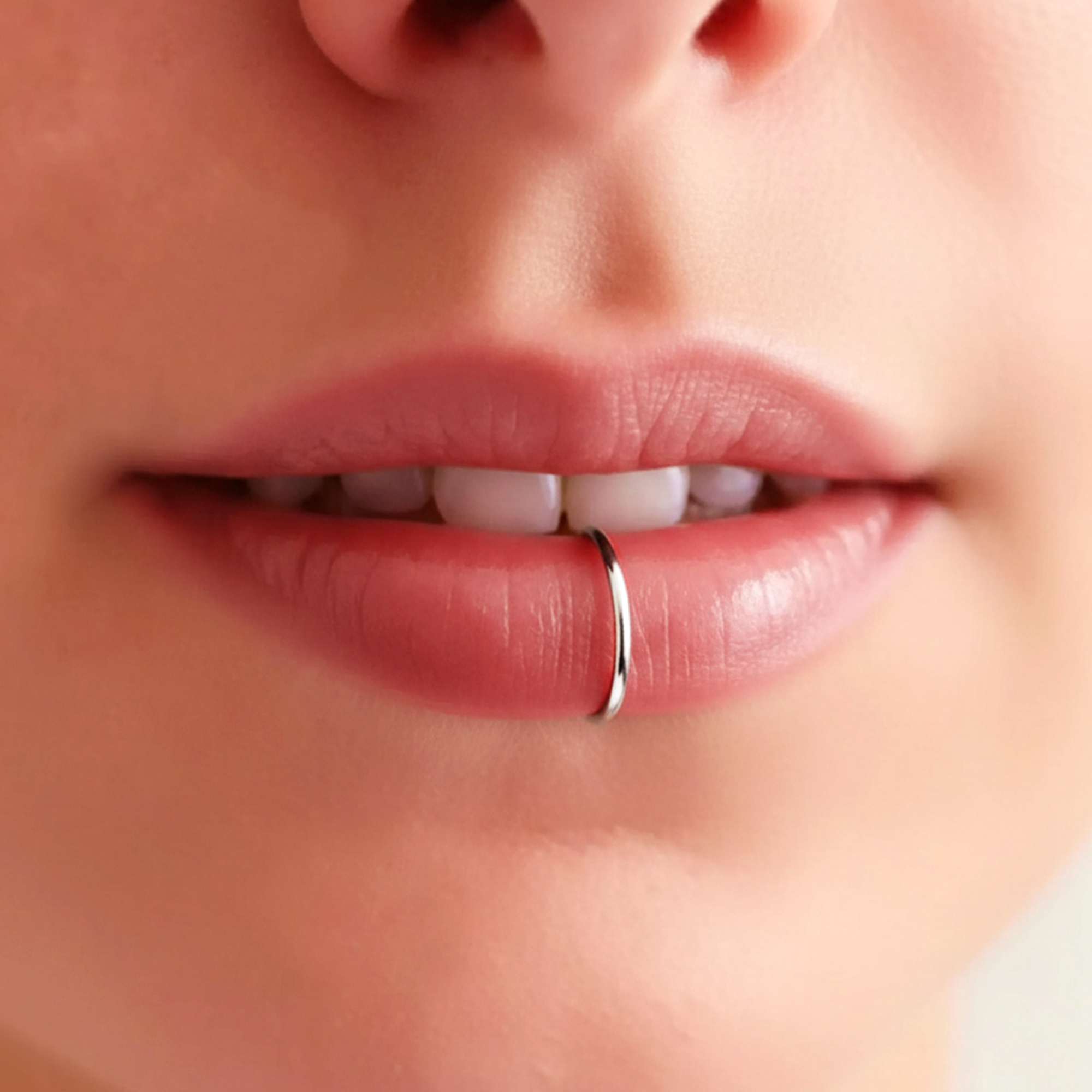 Fake Simple Lip Ring