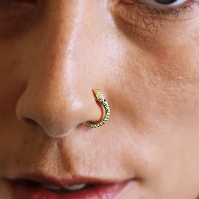 Snake Nose Piercing - TinyBox Jewelry