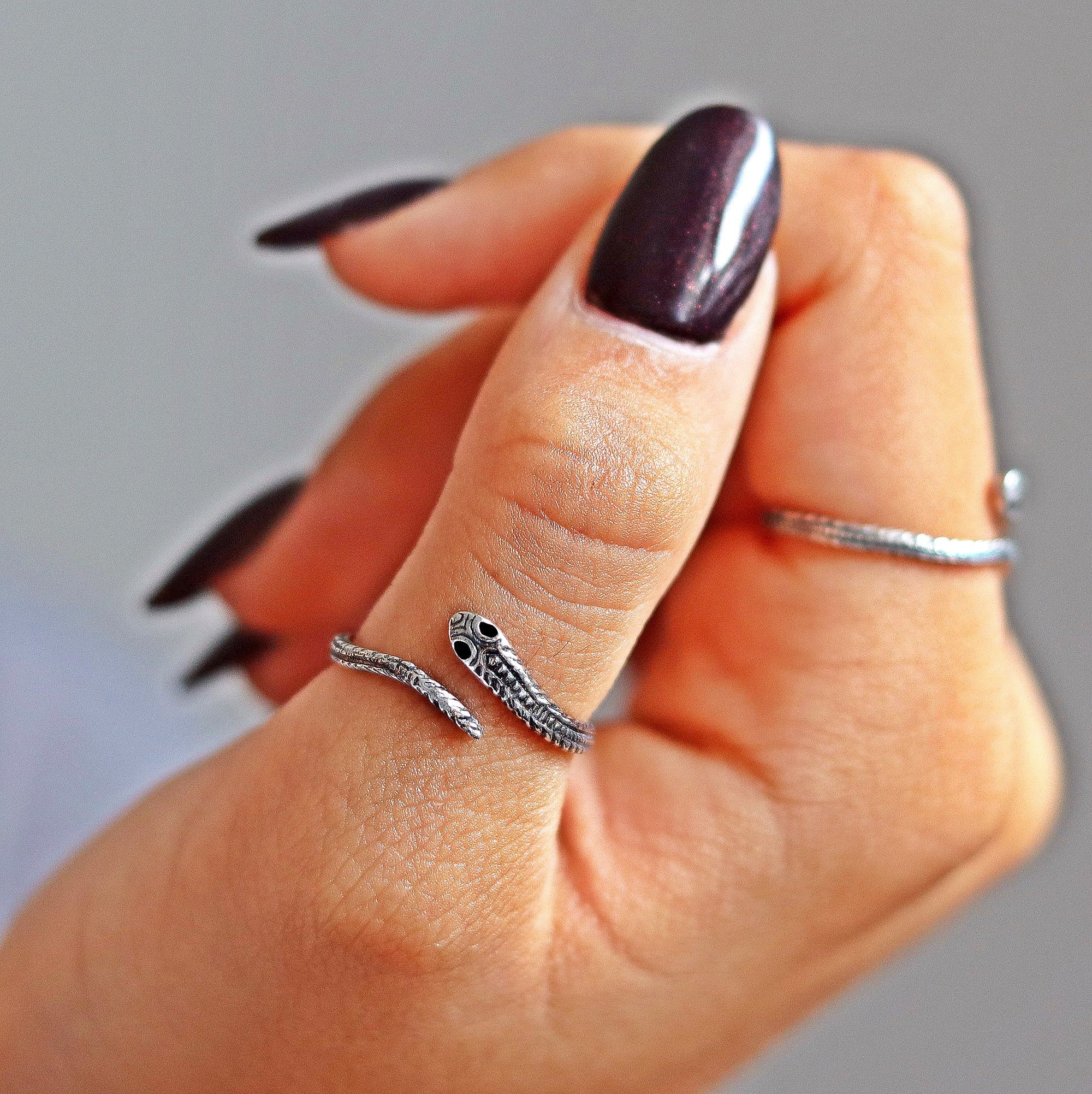 Snake Thumb Ring - TinyBox Jewelry