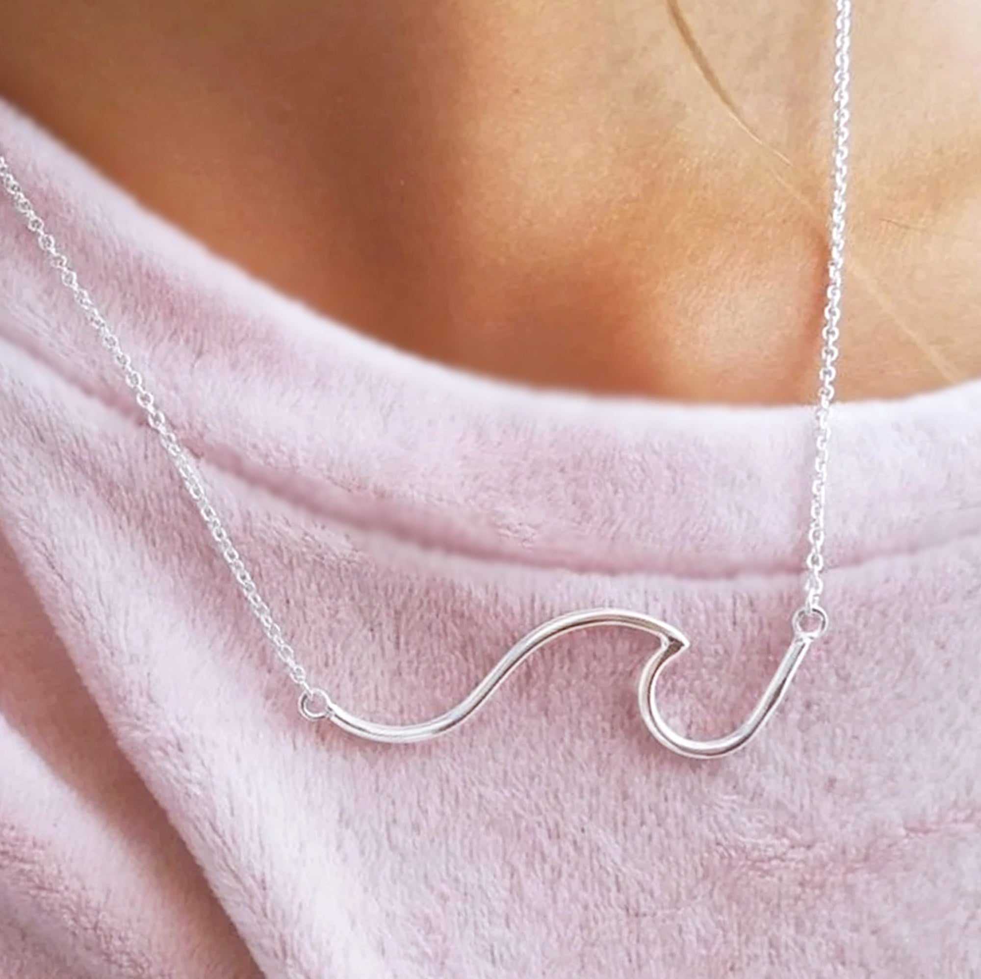 Wave Chain Necklace - TinyBox Jewelry