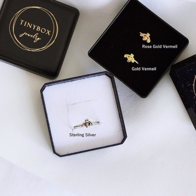 Bee Helix Earring - TinyBox Jewelry