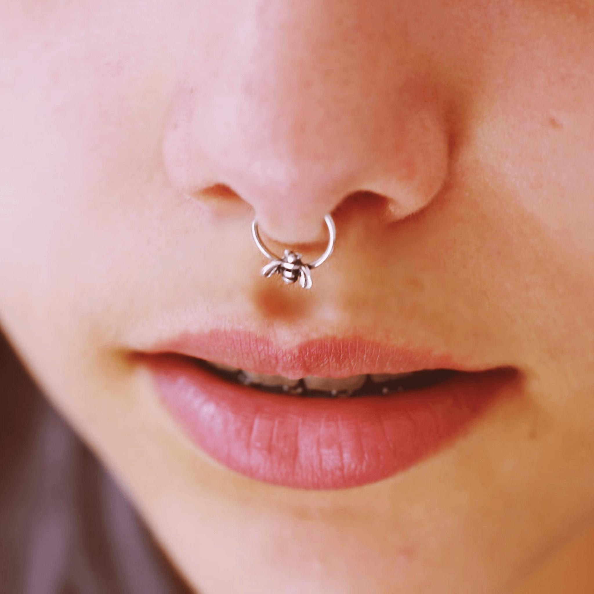 Bee Septum Faux Nose Ring - TinyBox Jewelry