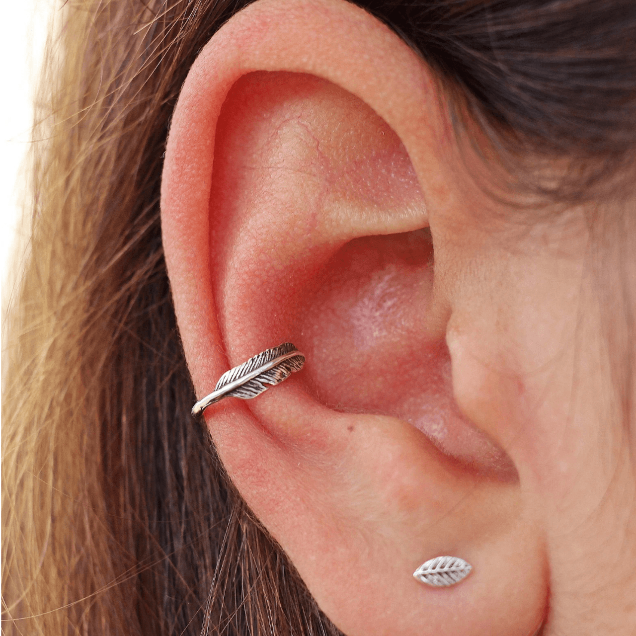 Feather Conch Earring Silver - TinyBox Jewelry